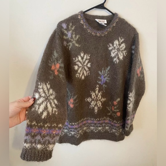 Talbots VTG Hand Knit Mohair Wool Ugly Sweater Snowflakes Winter Christmas - Picture 4 of 7